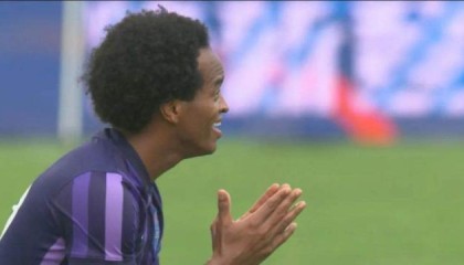 九游-马格诺头球挽救了津门虎 想保级只靠他一个可不够