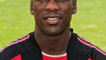 九游APP-米兰传奇西多夫迎来生日|AC米兰|克拉伦斯-西多夫|ac米兰|名宿_新浪体育_新浪新闻