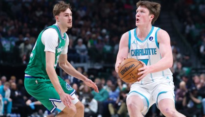 九游官方网站-【菜鸟】弗拉格33分6板5助 克尼佩尔10分&amp;三分8中2 费尔斯36分6助