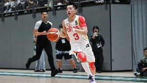 球队大脑断电朱正&amp;杨溢两控卫合计10失误 全队高达21次失误